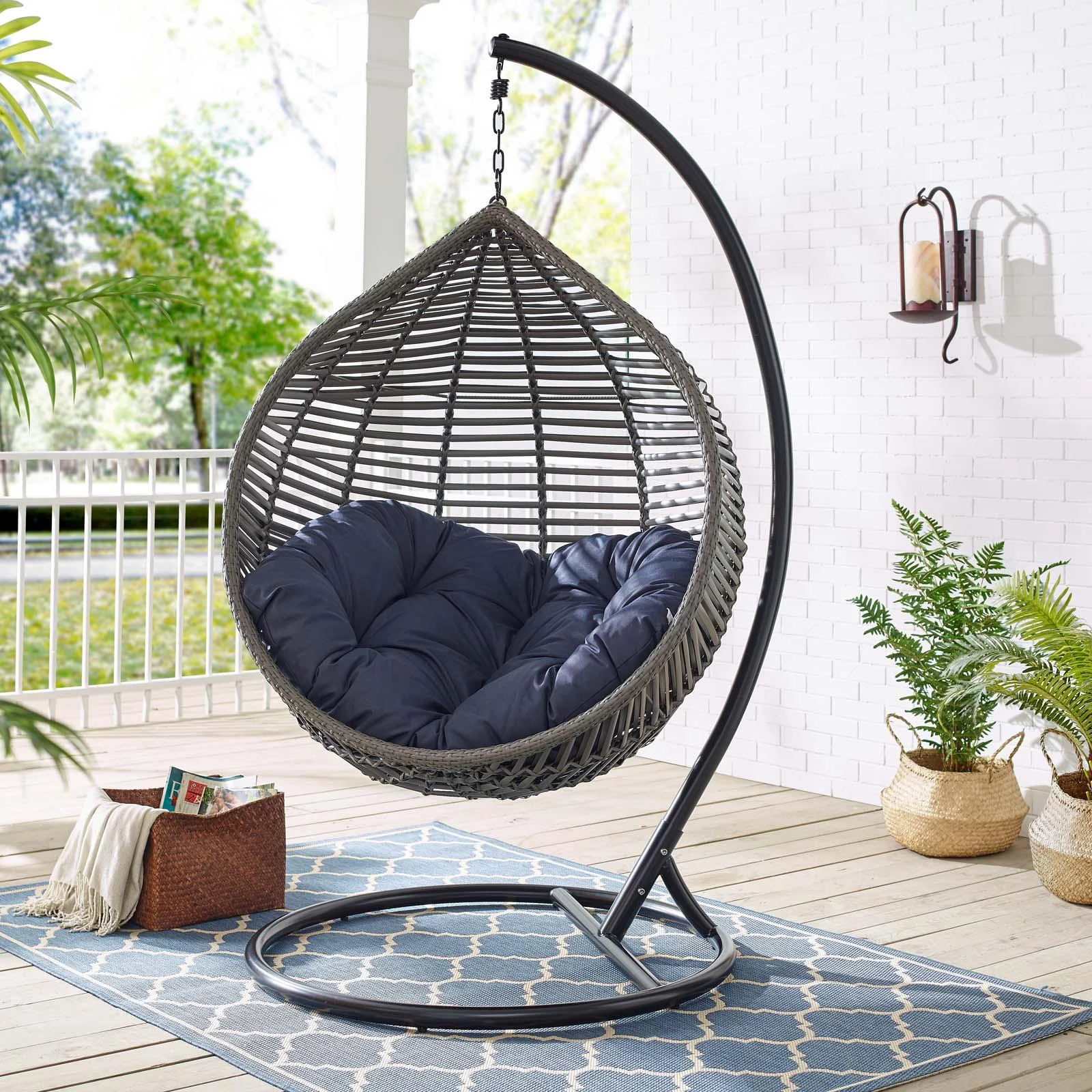 Hanging cocoon chair