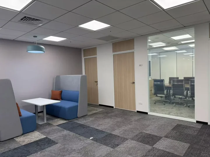 Australia · full-floor furniture, view 06
